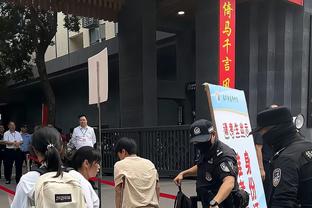 国王从发展联盟附属球队斯托克顿国王召回科尔比-琼斯